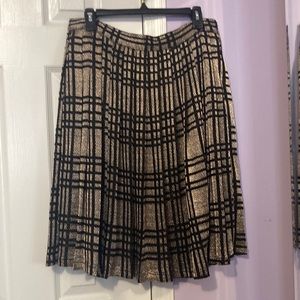 Gold/black plaid pleated skirt